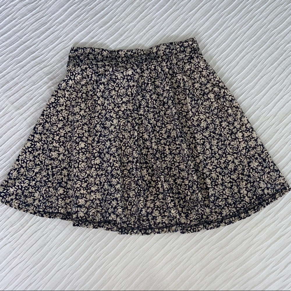 Hollister mini skirt